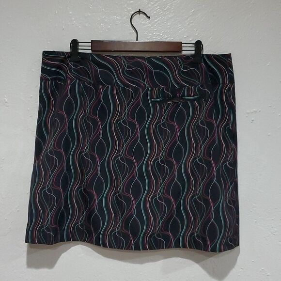 Cutter & Buck Colorful Golf Skirt with Attached Shorts - Picture 5 of 14